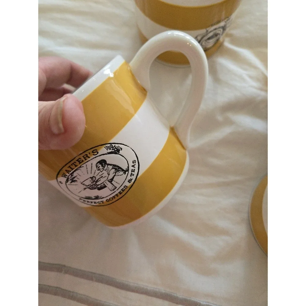 4 Williams Sonoma Mugs Dijon Stripe Gold White Coffee Shop Black Labels